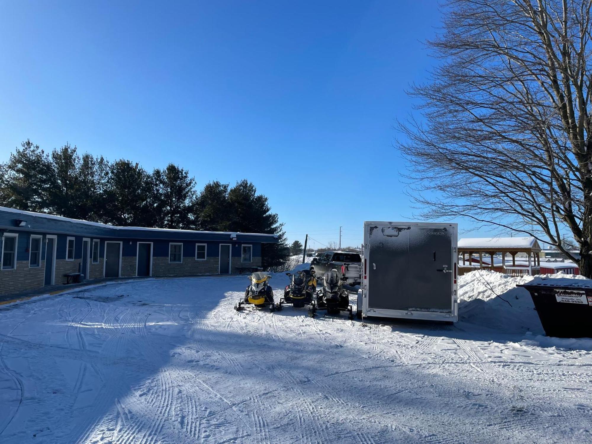 Pine Ridge Motel Dodgeville Exterior foto