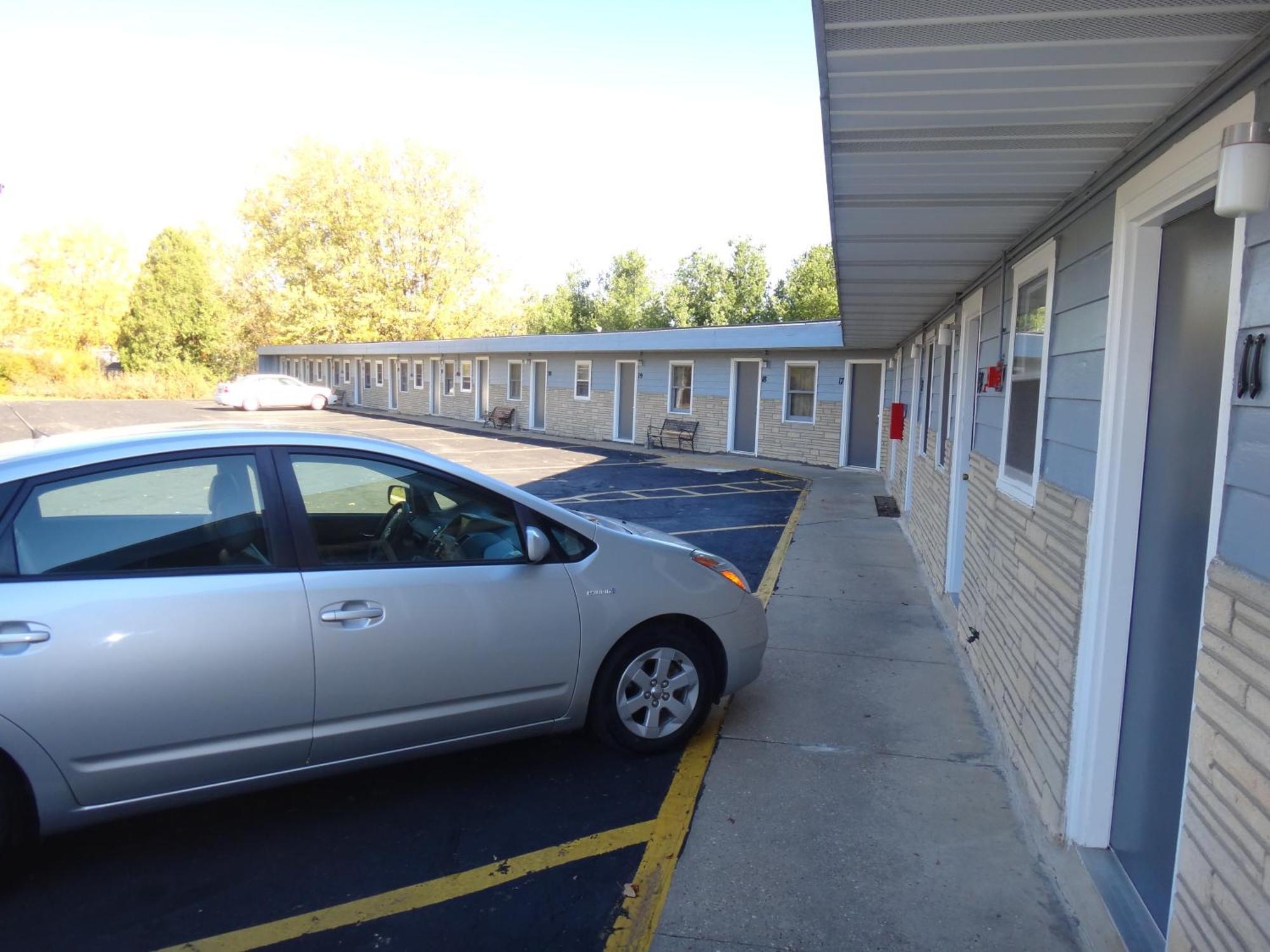 Pine Ridge Motel Dodgeville Exterior foto