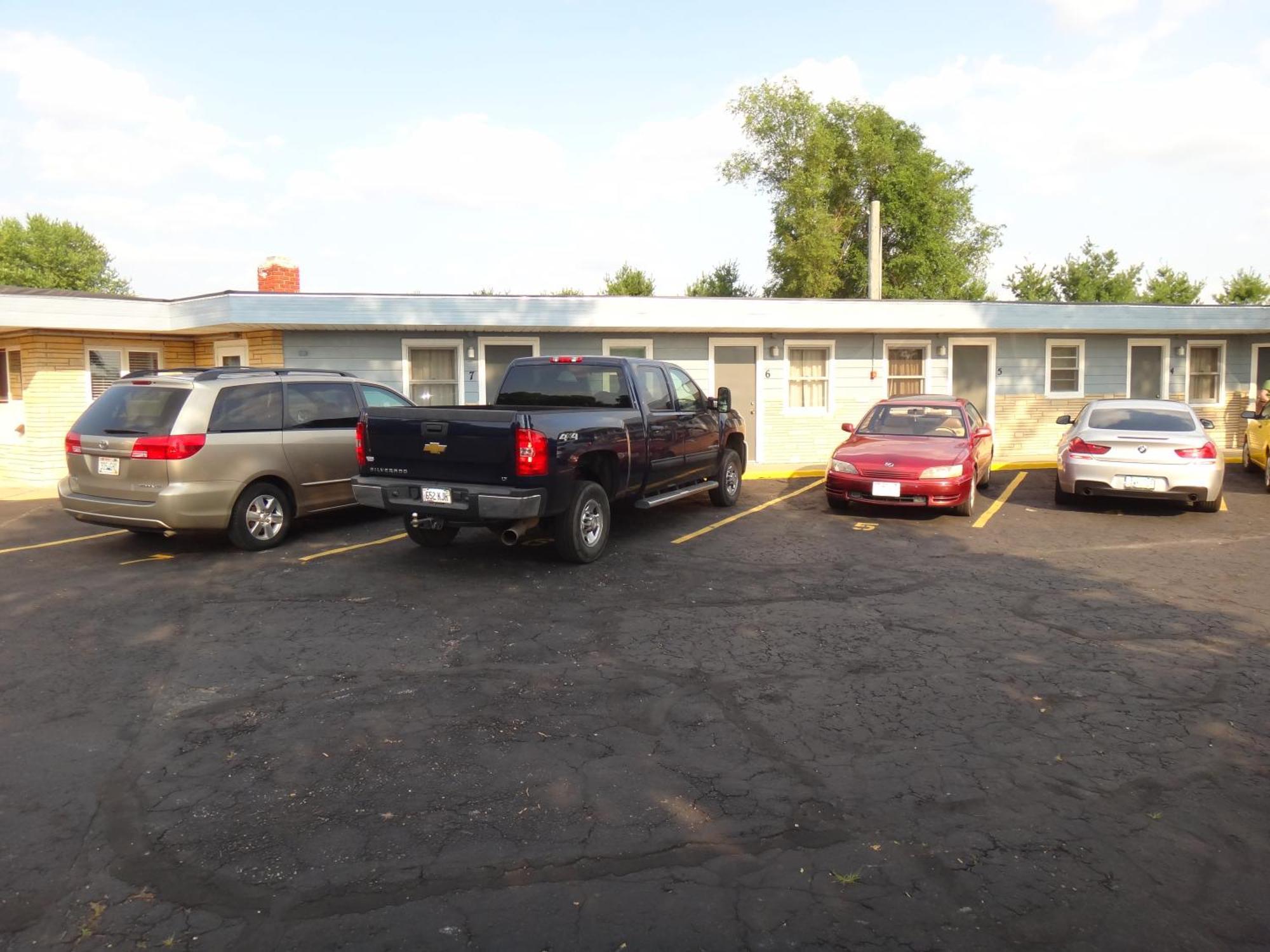 Pine Ridge Motel Dodgeville Exterior foto